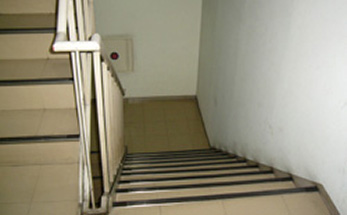 階段ビフォー
